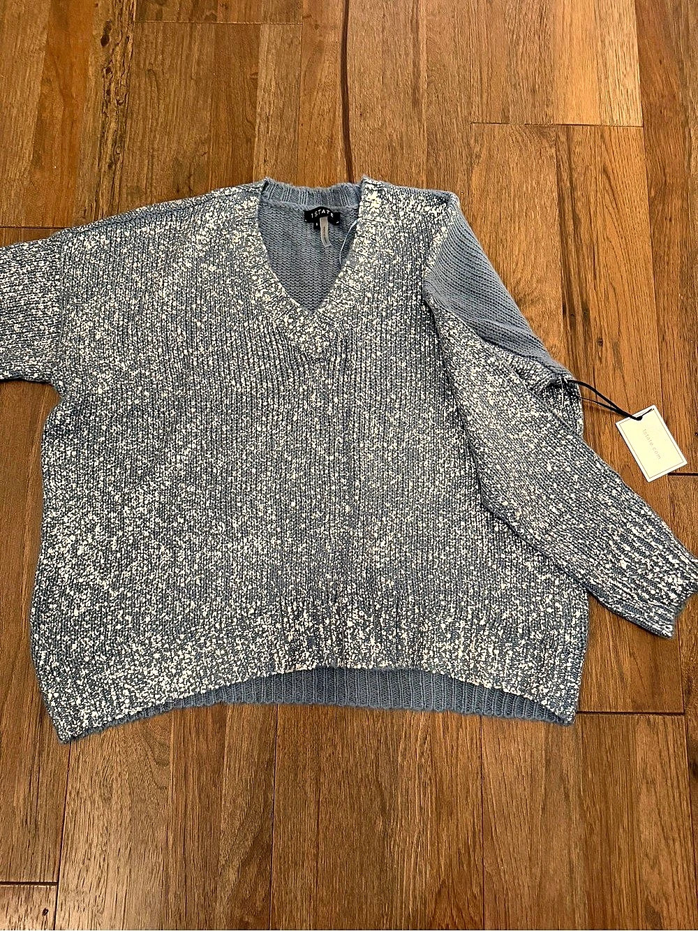 STATE Women'Small V-Neck Sweater Gray & White Size Small NWT
